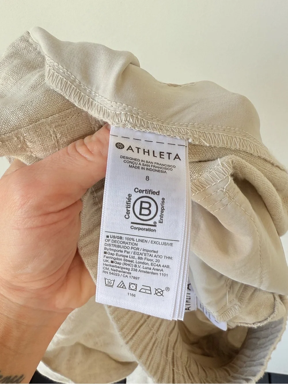 Athleta Voyager 100% Linen Shorts Women's size 8 in Beige
